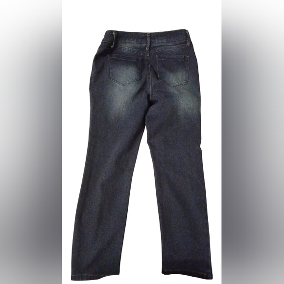 Size 9 Blue Jeans - Picture 3 of 3